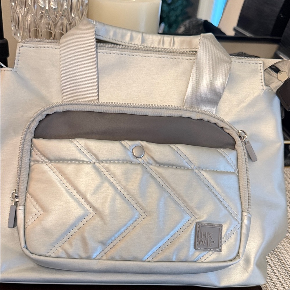 Ihkwip crossbody quilted metallic silver  Bag